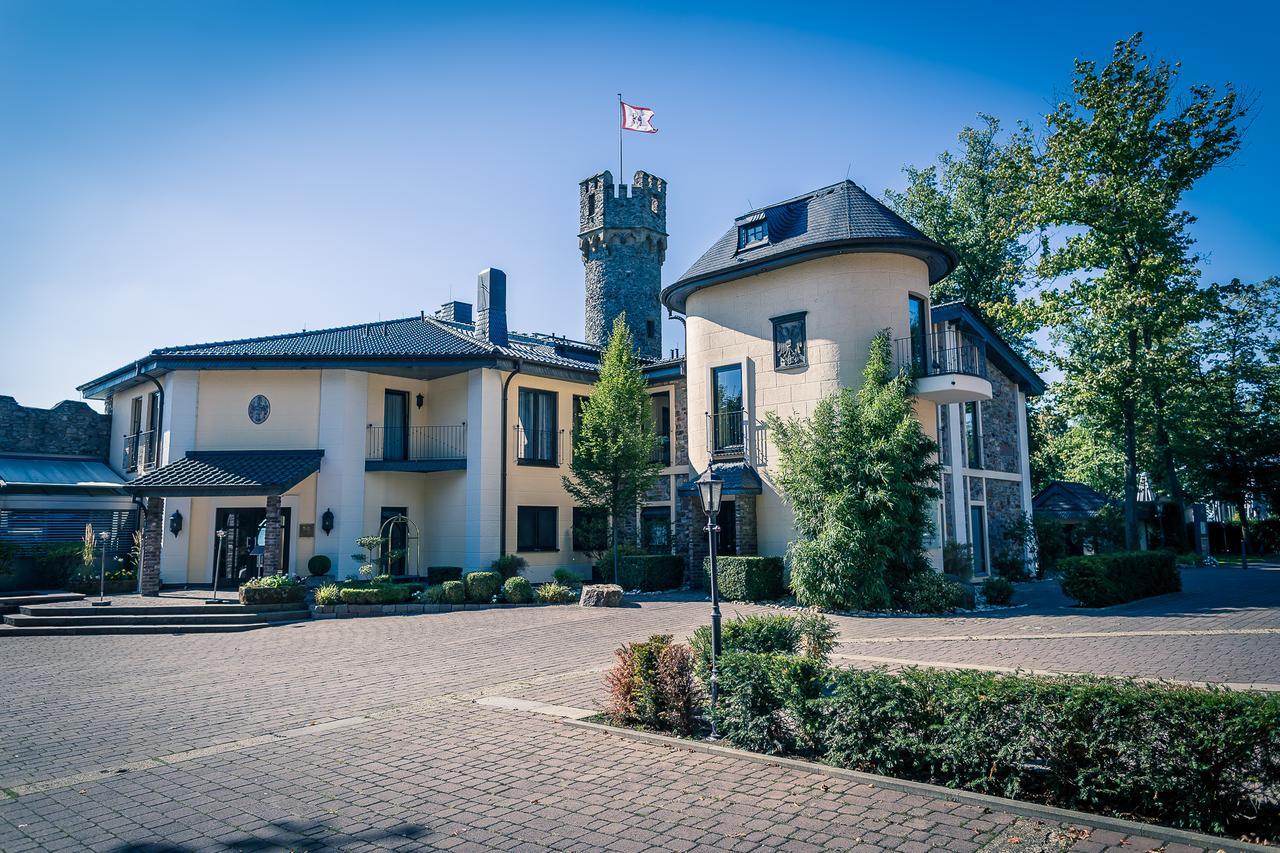 Relais & Chateaux Hotel Burg Schwarzenstein Гайзенхайм Экстерьер фото