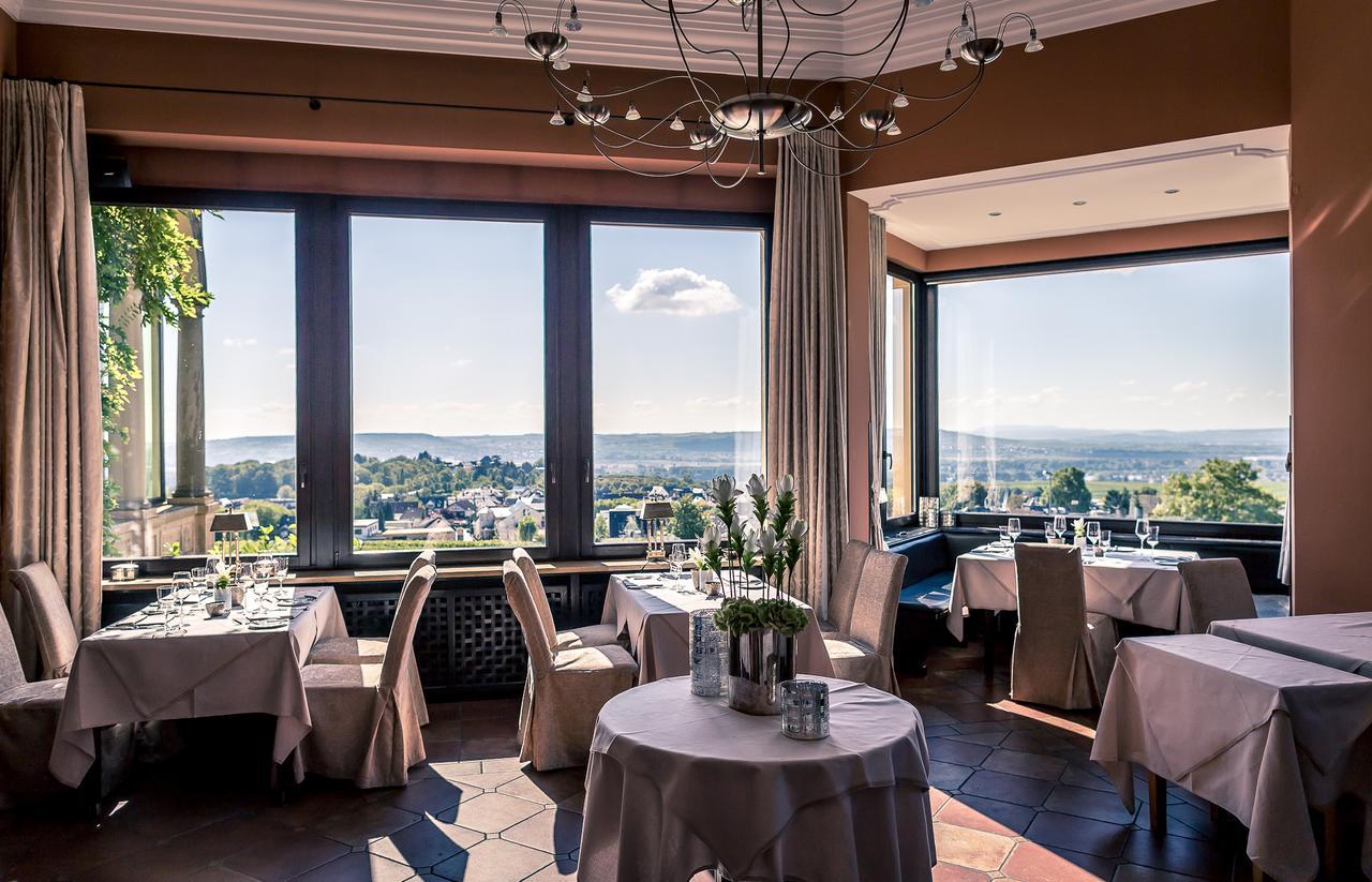 Relais & Chateaux Hotel Burg Schwarzenstein Гайзенхайм Экстерьер фото